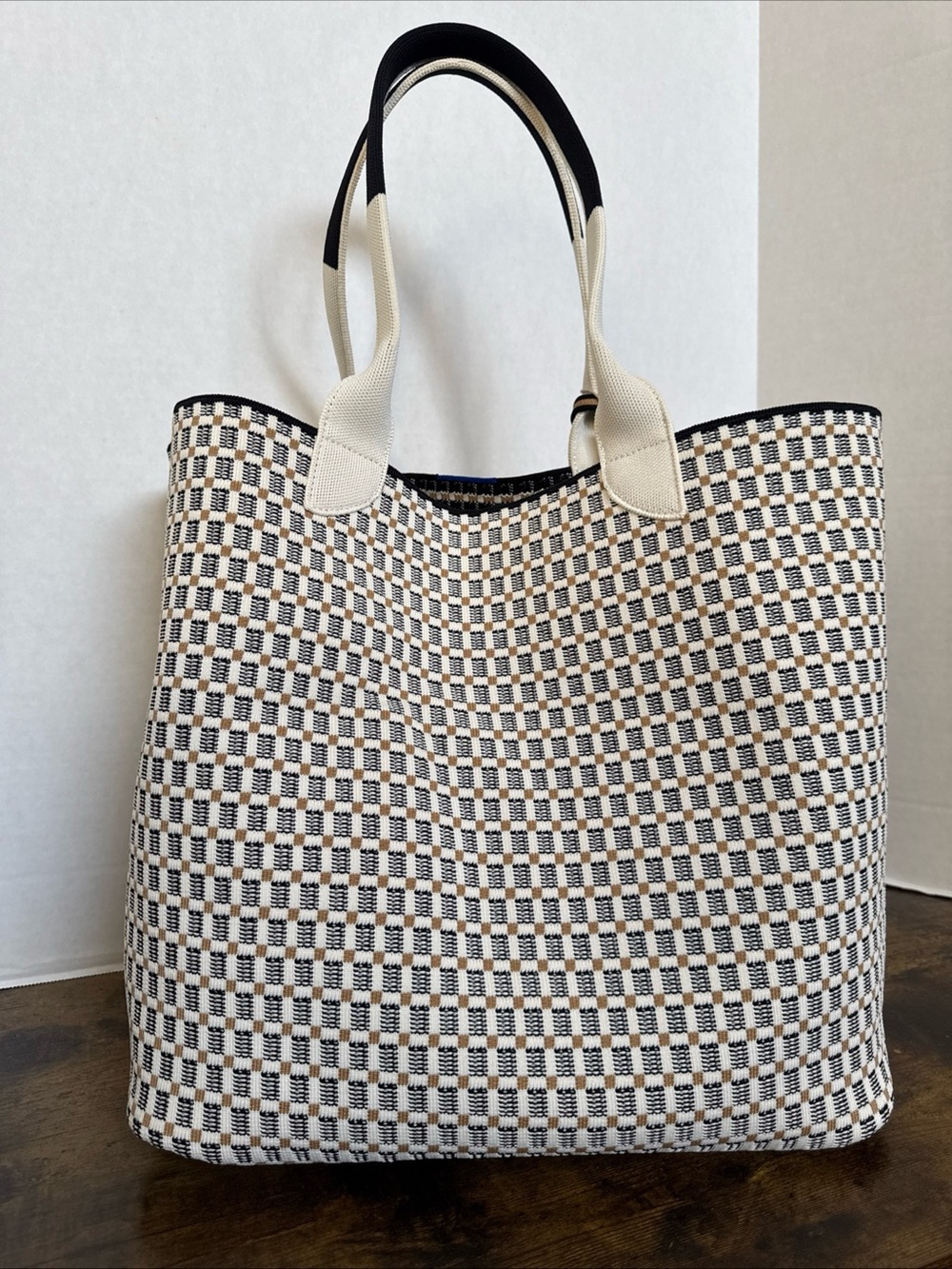 Rothy's The Lightweight Reversible Tote Checkered Black Cream Tan RARE New Tags - Picture 11 of 12